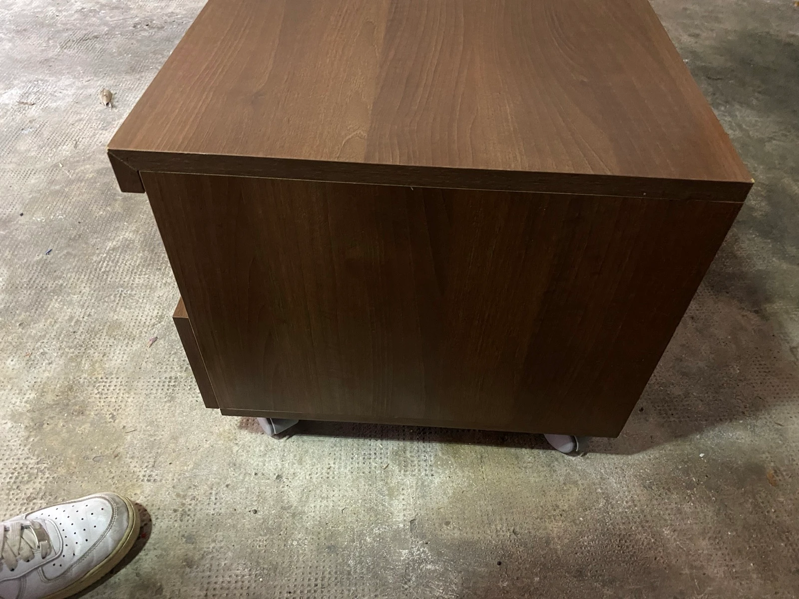 Mueble bajo con ruedas y cajones – photo 8